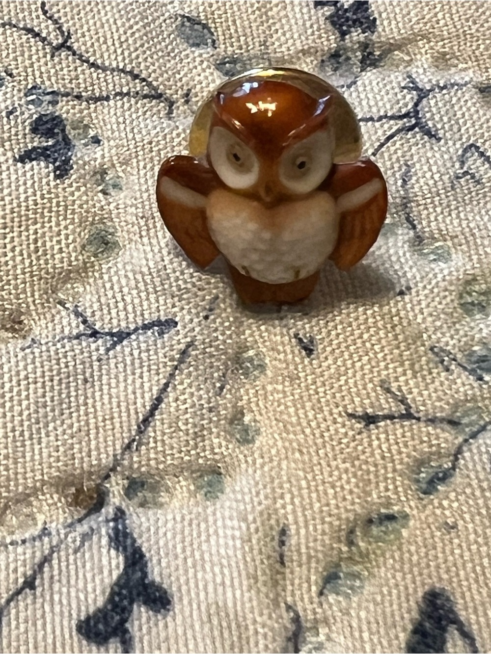 Mid Century Vintage Porcelain Owl Lapel Pin Tie Tack Japan